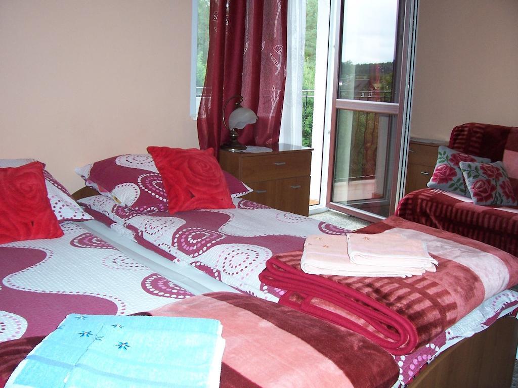 Gosciniec Nad Stawem Villa Szczytno  Phòng bức ảnh